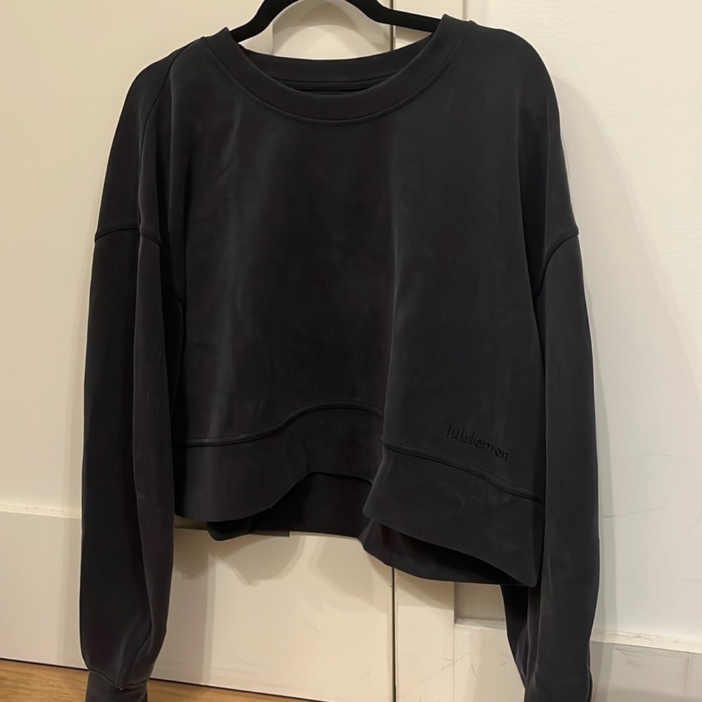 Lululemon grey sweater/ sweatshirt